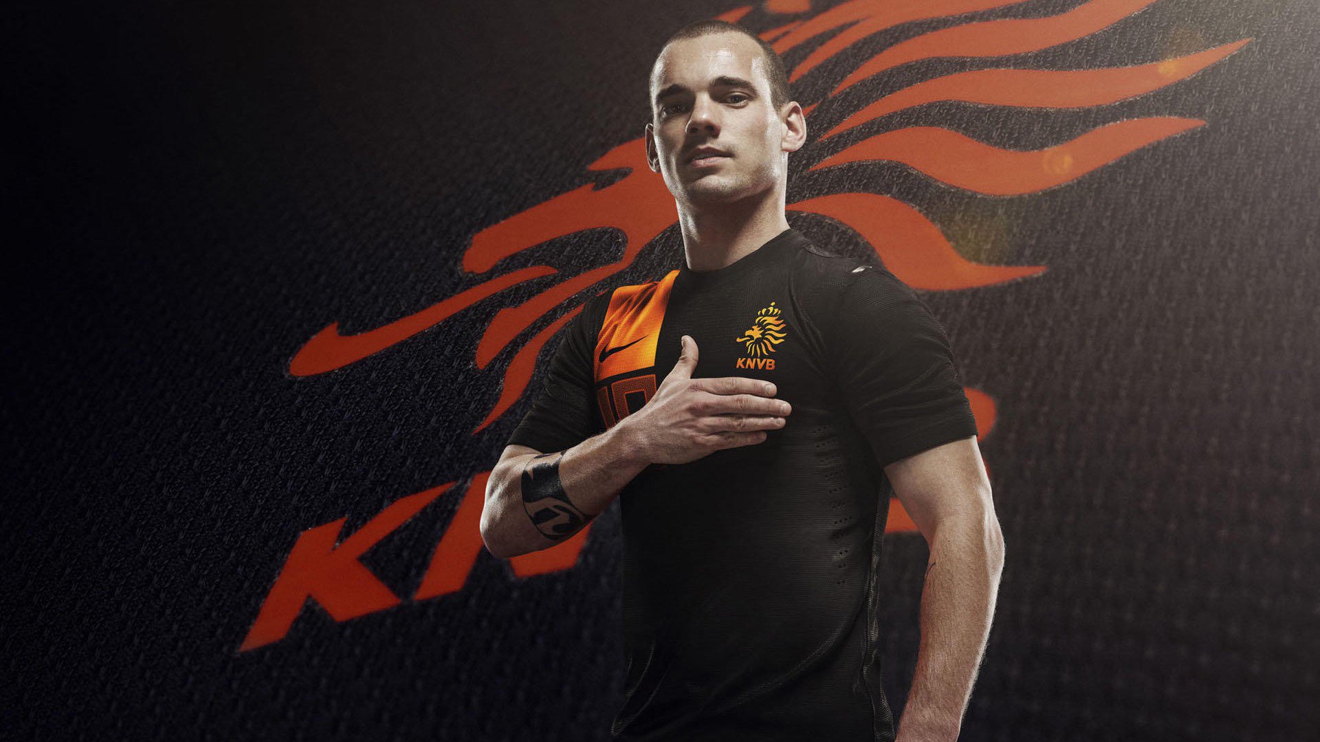 中国足球国家队强化攻防转换速度训练，足球攻防转换技术训练